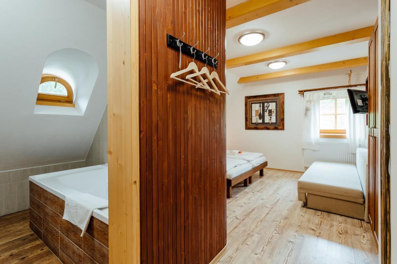 Wellness Rezort Janosikov Dvor Zazriva Ngoại thất bức ảnh